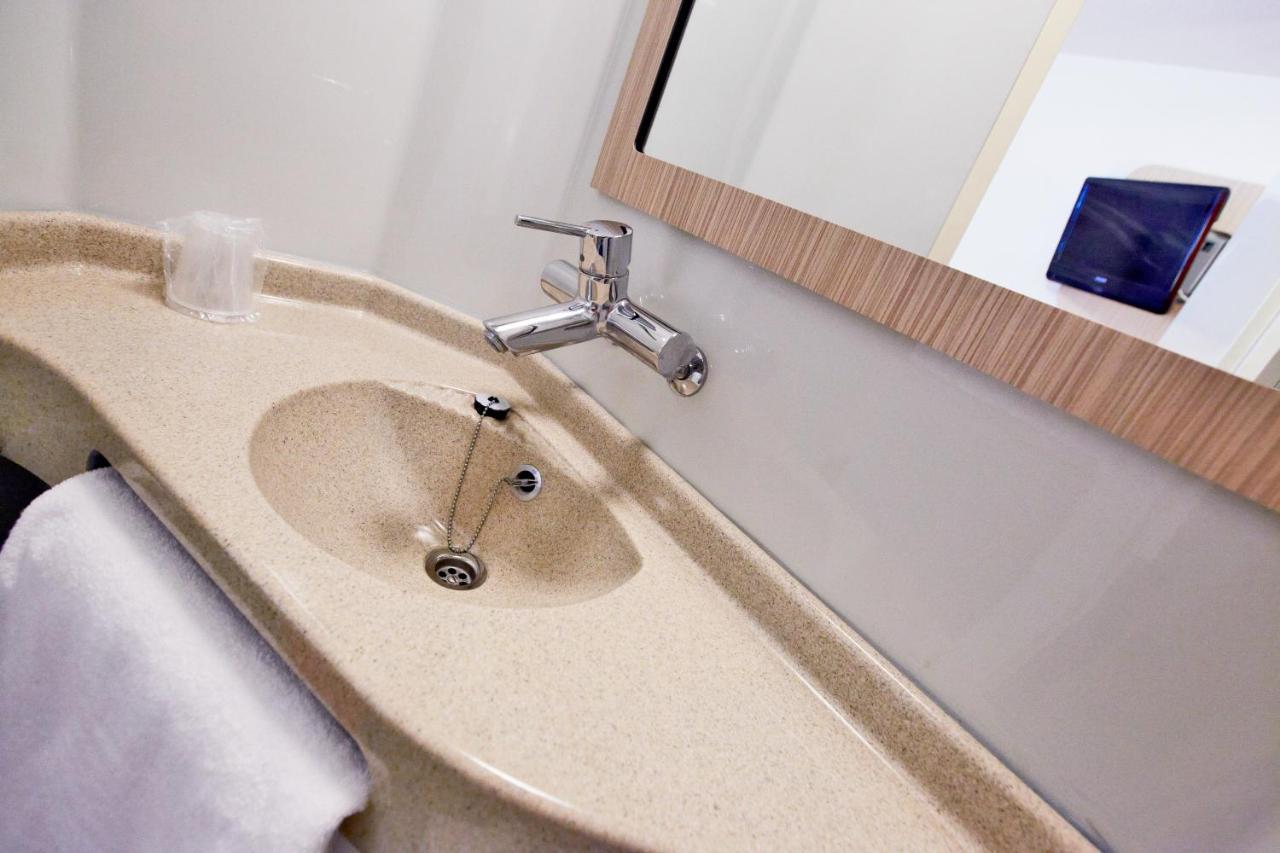 B&B Hotel Saint-Nazaire טריניאק מראה חיצוני תמונה